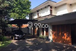 Ready to Use! Luxury House LT 1600m2 Desain Modern di Pejaten Ready to Use! Luxury House LT 1600m2 Desain Modern di Pejaten