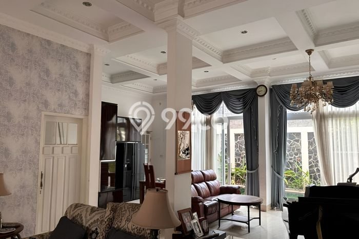 Lokasi terbaik! Rumah siap pakai dikontrakkan di Jagakarsa LB 330m2 Lokasi terbaik! Rumah siap pakai dikontrakkan di Jagakarsa LB 330m2