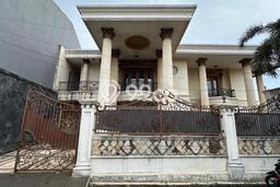 Dijual Rumah Premium dengan Fasilitas Sekitar Komplit di Kebayoran Baru, Jakarta Selatan Dijual Rumah Premium dengan Fasilitas Sekitar Komplit di Kebayoran Baru, Jakarta Selatan