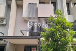 For Sale Hunian Rumah Terawat 2 KT di BSD Vanya Park, Tangerang For Sale Hunian Rumah Terawat 2 KT di BSD Vanya Park, Tangerang