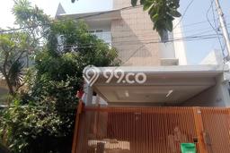 Siap Huni Rumah Mewah 5 Kamar di Kebon Jeruk Dekat ke Mana Saja Siap Huni Rumah Mewah 5 Kamar di Kebon Jeruk Dekat ke Mana Saja