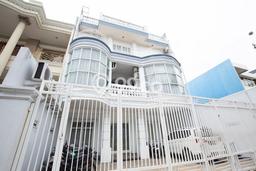 Rumah Mewah LB 520m2 Siap Huni Desain Elegan di Citra Garden, Jakarta Barat Rumah Mewah LB 520m2 Siap Huni Desain Elegan di Citra Garden, Jakarta Barat