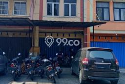 Ruko Disewakan di Batu Ceper, Luas 88m2m², Lokasi Bisnis, Akses Utama Ruko Disewakan di Batu Ceper, Luas 88m2m², Lokasi Bisnis, Akses Utama