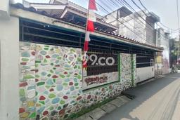Siap Huni Hunian Elit 6 Kamar di Senen Dekat ke Mana Pun Siap Huni Hunian Elit 6 Kamar di Senen Dekat ke Mana Pun