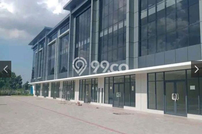 Ruko Disewa di Tangerang Selatan dengan LB 300m2 Area Komersial Ramai Ruko Disewa di Tangerang Selatan dengan LB 300m2 Area Komersial Ramai