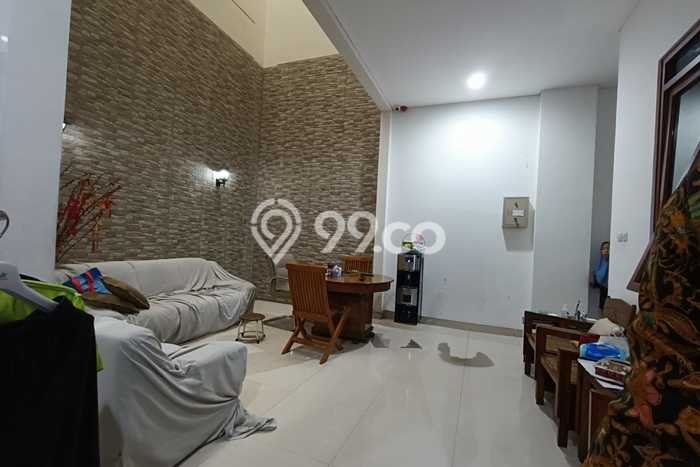 Siap Huni Rumah Mewah 4 Kamar di Astanaanyar Dekat ke Mana Pun Siap Huni Rumah Mewah 4 Kamar di Astanaanyar Dekat ke Mana Pun