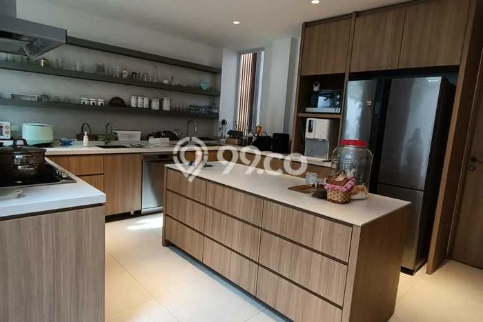 Siap Huni Hunian Elit 6 Kamar di Sukasari Dekat ke Mana Saja Siap Huni Hunian Elit 6 Kamar di Sukasari Dekat ke Mana Saja