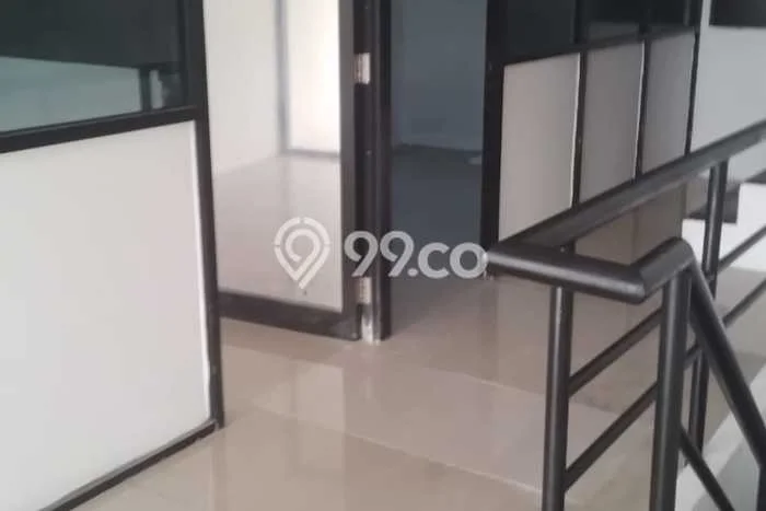 AREA PROSPEKTIF! Ruko Kawasan , Luas 405m2m², Area Strategis AREA PROSPEKTIF! Ruko Kawasan , Luas 405m2m², Area Strategis