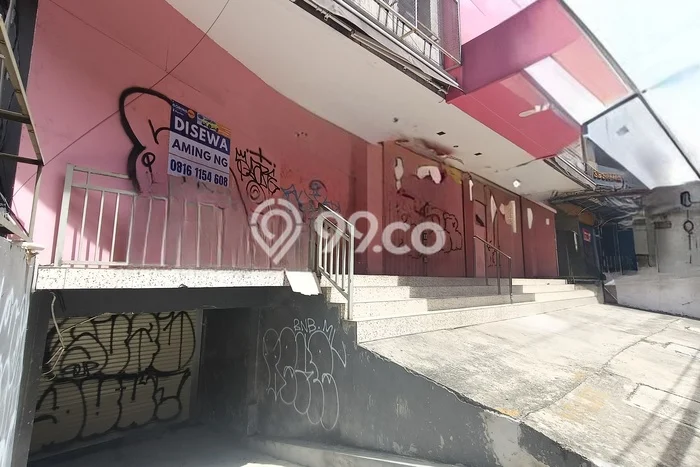 Ruko untuk Disewa di Pusat Jakarta Selatan Luas Bangunan 1479m2 Ruko untuk Disewa di Pusat Jakarta Selatan Luas Bangunan 1479m2