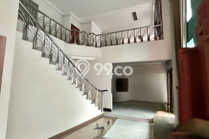 Siap Huni Rumah Mewah 4 Kamar di Tanah Abang Dekat ke Mana Saja Siap Huni Rumah Mewah 4 Kamar di Tanah Abang Dekat ke Mana Saja