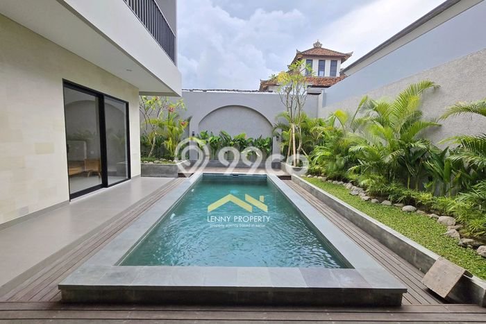 Disewakan! Rumah 3 Kamar Tidur &
4 Kamar Mandi di Sanur Kauh, Denpasar Disewakan! Rumah 3 Kamar Tidur &
4 Kamar Mandi di Sanur Kauh, Denpasar