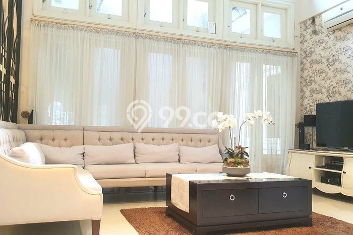 Rumah Exclusive LT 221m2m² / LB 280m2m² di Kawasan Asri , Surabaya Rumah Exclusive LT 221m2m² / LB 280m2m² di Kawasan Asri , Surabaya