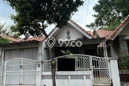 Lokasi terbaik! Rumah siap huni dikontrakkan di Telukjambe Timur LB 103m2 Lokasi terbaik! Rumah siap huni dikontrakkan di Telukjambe Timur LB 103m2