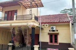 Rumah Strategis Modern Lb 210m2 di Depok, Sleman Rumah Strategis Modern Lb 210m2 di Depok, Sleman