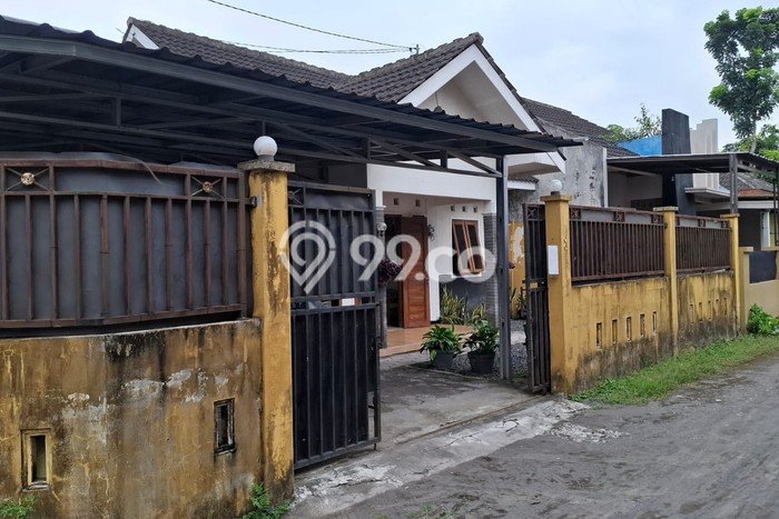 Dijual Rumah Strategis Bagus Punya 4 KT di Kalasan Sleman SHM Dijual Rumah Strategis Bagus Punya 4 KT di Kalasan Sleman SHM