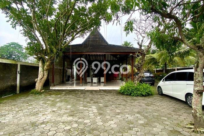HARGA TERBAIK! Vila di Ngaglik, Luas 1400m2m², Lokasi Elite dengan privasi terjaga HARGA TERBAIK! Vila di Ngaglik, Luas 1400m2m², Lokasi Elite dengan privasi terjaga