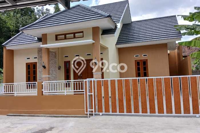DIJUAL CEPAT! Rumah Asri di , Sleman, Luas 104m2m² LB 65m2m² Bisa Nego! DIJUAL CEPAT! Rumah Asri di , Sleman, Luas 104m2m² LB 65m2m² Bisa Nego!