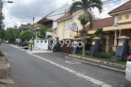Hunian Eksklusif Siap Huni LT 776m2 di Gondokusuman, Yogyakarta Hunian Eksklusif Siap Huni LT 776m2 di Gondokusuman, Yogyakarta