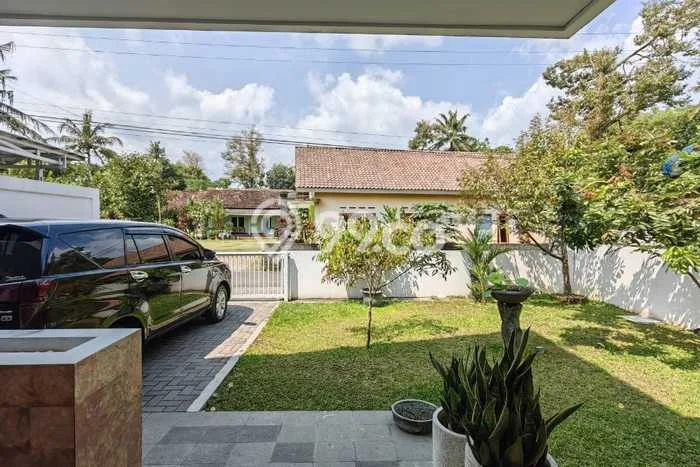 Rumah Elit LB 270m2 Siap Huni Desain Elegan di Kebonagung, Sleman Rumah Elit LB 270m2 Siap Huni Desain Elegan di Kebonagung, Sleman