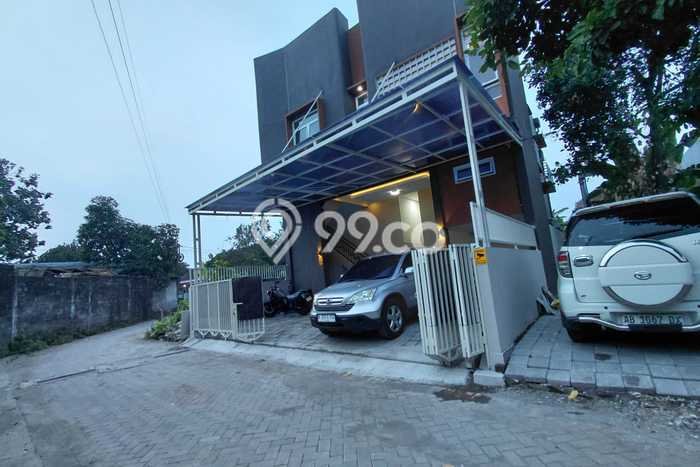 Dijual Kost di Ngaglik, Sleman, 12 KT, 12 KM, Luas 285m2 Dijual Kost di Ngaglik, Sleman, 12 KT, 12 KM, Luas 285m2