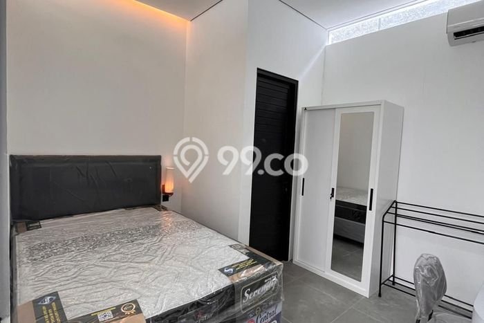 For Sale! Luxury House LT 139m2 Desain Elegan di Condong Catur For Sale! Luxury House LT 139m2 Desain Elegan di Condong Catur