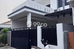 Siap Huni Rumah Mewah 4 Kamar di Kebon Jeruk Dekat ke Mana Saja Siap Huni Rumah Mewah 4 Kamar di Kebon Jeruk Dekat ke Mana Saja