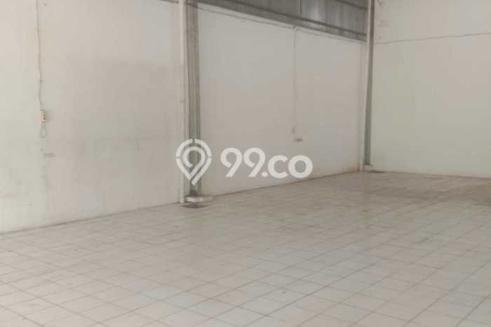 LOKASI TERBAIK! Gudang di , Luas 300m2m², Pusat Bisnis LOKASI TERBAIK! Gudang di , Luas 300m2m², Pusat Bisnis
