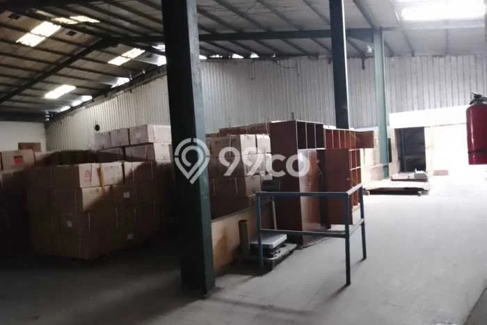 Gudang Lokasi Komersial di Cimahi Tengah, Luas 3400m², Jalur Strategis Gudang Lokasi Komersial di Cimahi Tengah, Luas 3400m², Jalur Strategis