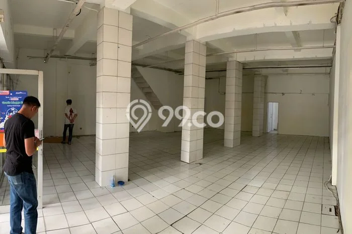 Ruko Disewa di Bandung dengan LB 240m2 Area Komersial Ramai Ruko Disewa di Bandung dengan LB 240m2 Area Komersial Ramai