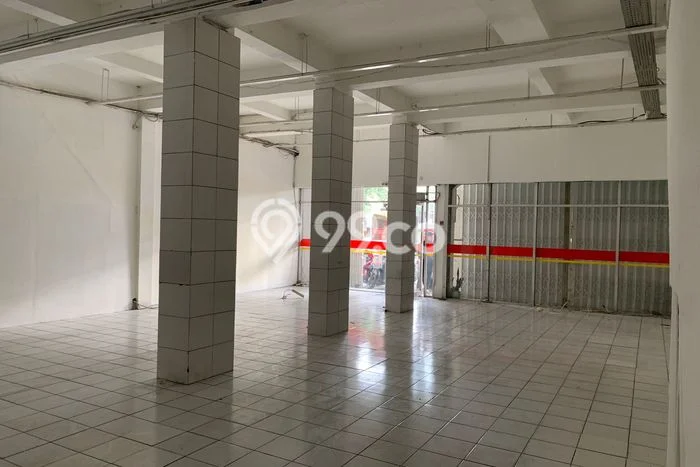 Ruko Disewa di Bandung dengan LB 240m2 Area Komersial Ramai Ruko Disewa di Bandung dengan LB 240m2 Area Komersial Ramai