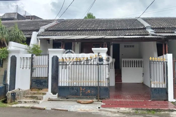 Rumah Modern Cantik 2 KT Bisa Langsung Pindah di Ciputat Rumah Modern Cantik 2 KT Bisa Langsung Pindah di Ciputat