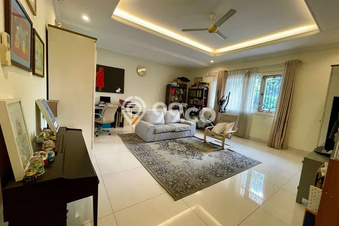 Ready to Use! Luxury House LT 450m2 Desain Modern di Kemang Ready to Use! Luxury House LT 450m2 Desain Modern di Kemang