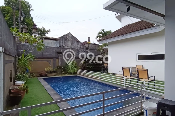Vila di , Dimensi 250m2m², Akses ke fasilitas publik Vila di , Dimensi 250m2m², Akses ke fasilitas publik