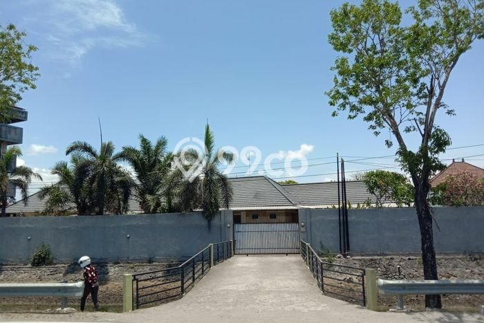 Jual Rumah Luas Elegan Dengan View Eksklusif di Sidakarya, Denpasar Jual Rumah Luas Elegan Dengan View Eksklusif di Sidakarya, Denpasar