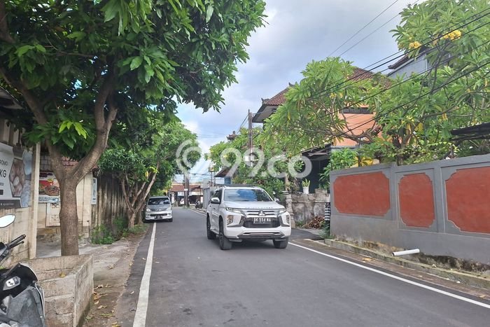 Komersial Bagus Dijual LB 250m2 Lokasi Strategis Denpasar Area Cocok untuk Berbisnis Komersial Bagus Dijual LB 250m2 Lokasi Strategis Denpasar Area Cocok untuk Berbisnis
