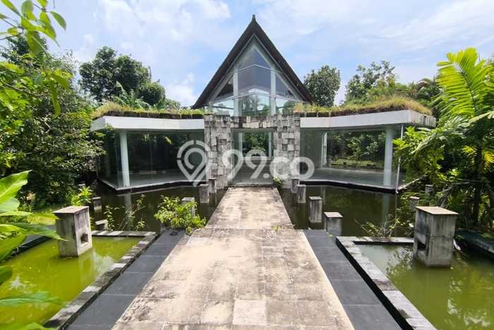 Kavling Tanah untuk Dijual di Seminyak, Badung, Luas 1810m2 Kavling Tanah untuk Dijual di Seminyak, Badung, Luas 1810m2