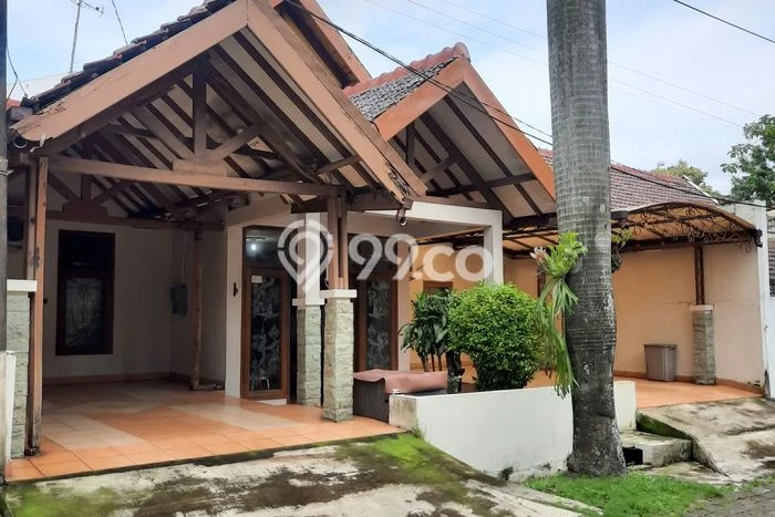 For Sale Rumah 3 Kamar Lokasi Strategis Nyaman dan Strategis di Bekasi Barat For Sale Rumah 3 Kamar Lokasi Strategis Nyaman dan Strategis di Bekasi Barat