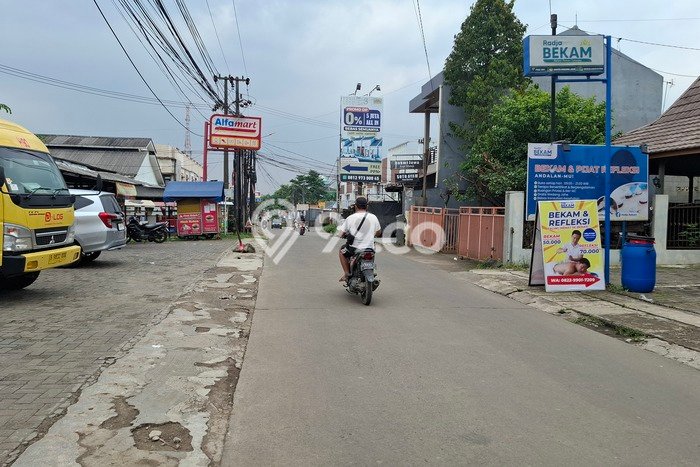 Dijual Rumah Mewah Megah Dengan View Cantik di Padurenan, Bekasi Dijual Rumah Mewah Megah Dengan View Cantik di Padurenan, Bekasi
