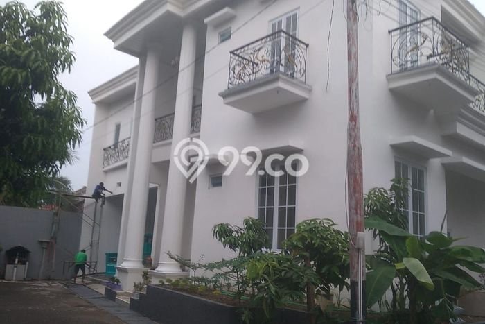 Rumah Mewah Dijual LT 130m2 di Ciracas, Jakarta Timur Rumah Mewah Dijual LT 130m2 di Ciracas, Jakarta Timur