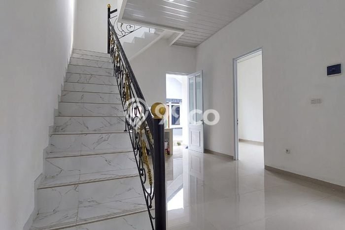 Rumah Mewah Dijual LT 130m2 di Ciracas, Jakarta Timur Rumah Mewah Dijual LT 130m2 di Ciracas, Jakarta Timur