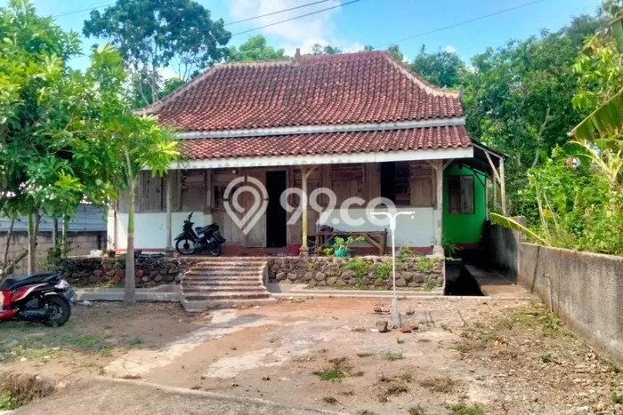 Jarang Ada! Tanah di Kartoharjo Punya Luas 620m2 SHM Jarang Ada! Tanah di Kartoharjo Punya Luas 620m2 SHM