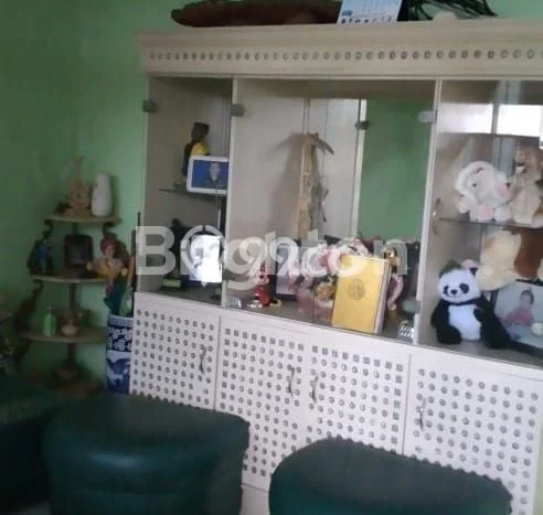 Dijual Cepat Rumah Bagus Siap Huni LB 157m2 di Lakarsantri, Surabaya Dijual Cepat Rumah Bagus Siap Huni LB 157m2 di Lakarsantri, Surabaya