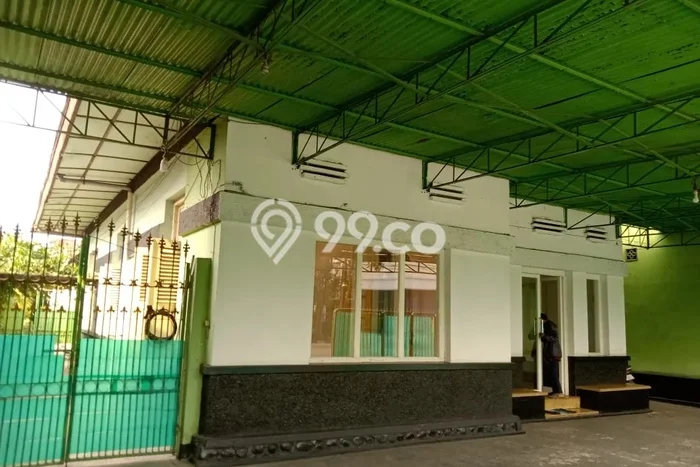 Disewakan! Rumah 2 Kamar Tidur &
3 Kamar Mandi di Manguharjo, Madiun Disewakan! Rumah 2 Kamar Tidur &
3 Kamar Mandi di Manguharjo, Madiun