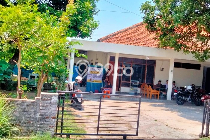 Rumah Modern Minimalis 10 Kamar Bisa Langsung Pindah di Taman Rumah Modern Minimalis 10 Kamar Bisa Langsung Pindah di Taman