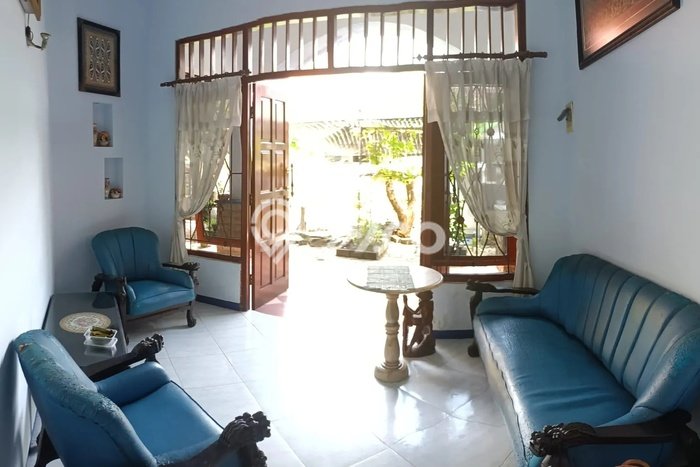 Rumah Modern Cantik 4 Kamar Bisa Langsung Pindah di Semampir Rumah Modern Cantik 4 Kamar Bisa Langsung Pindah di Semampir