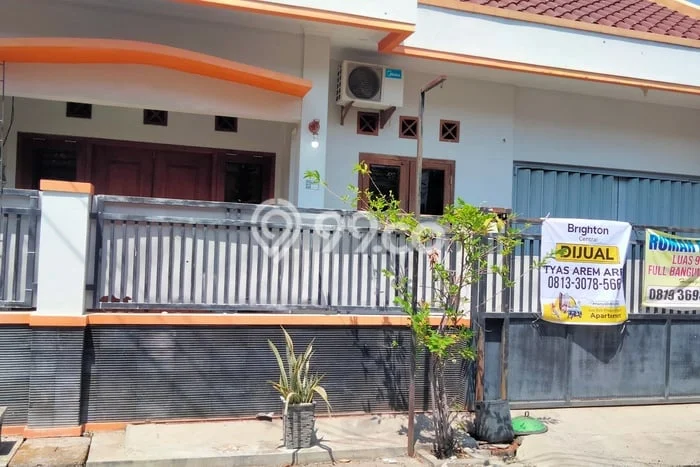 Jual Rumah Strategis Bagus Punya 3 KT di Kartoharjo Madiun SHM Jual Rumah Strategis Bagus Punya 3 KT di Kartoharjo Madiun SHM