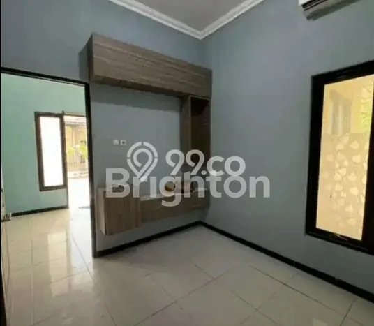 Lokasi strategis! Rumah siap huni dikontrakkan di Sidoarjo LB 50m2 Lokasi strategis! Rumah siap huni dikontrakkan di Sidoarjo LB 50m2