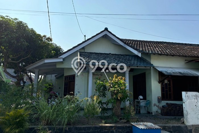 Dijual Cepat Rumah Bagus Siap Huni LB 150m2 di Kartoharjo, Madiun Dijual Cepat Rumah Bagus Siap Huni LB 150m2 di Kartoharjo, Madiun