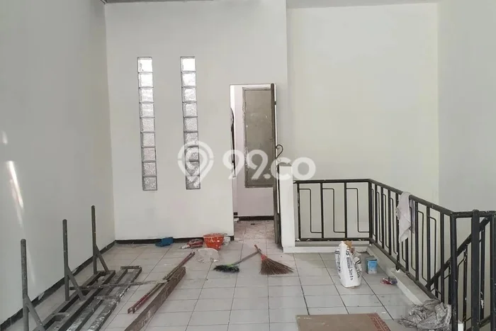 SEWA STRATEGIS! Ruko di Larangan, Luas 90m², Area Berkembang SEWA STRATEGIS! Ruko di Larangan, Luas 90m², Area Berkembang