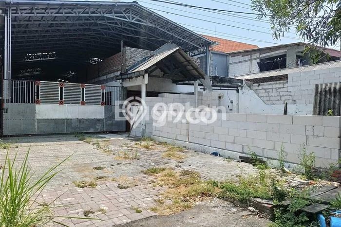 KAWASAN KOMERSIAL! Gudang For Rent di Buduran, Luas 540m², Akses Strategis KAWASAN KOMERSIAL! Gudang For Rent di Buduran, Luas 540m², Akses Strategis